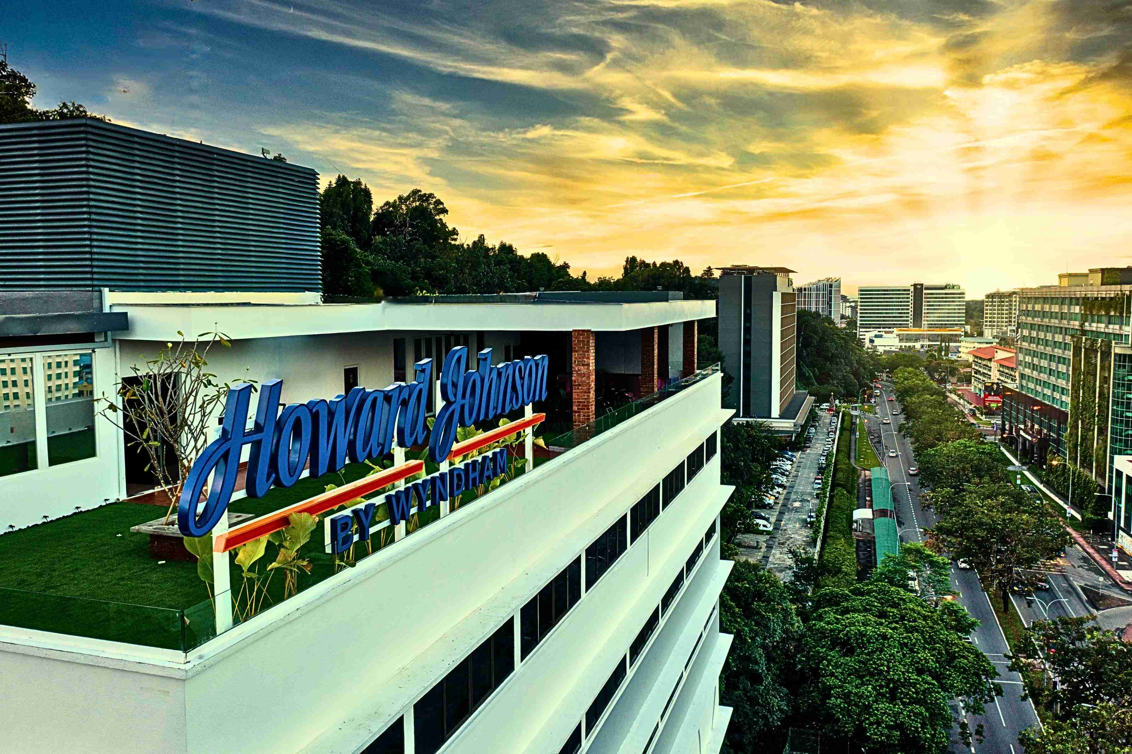 Howard Johnson by Wyndham Kota Kinabalu City Centre accommodation photo