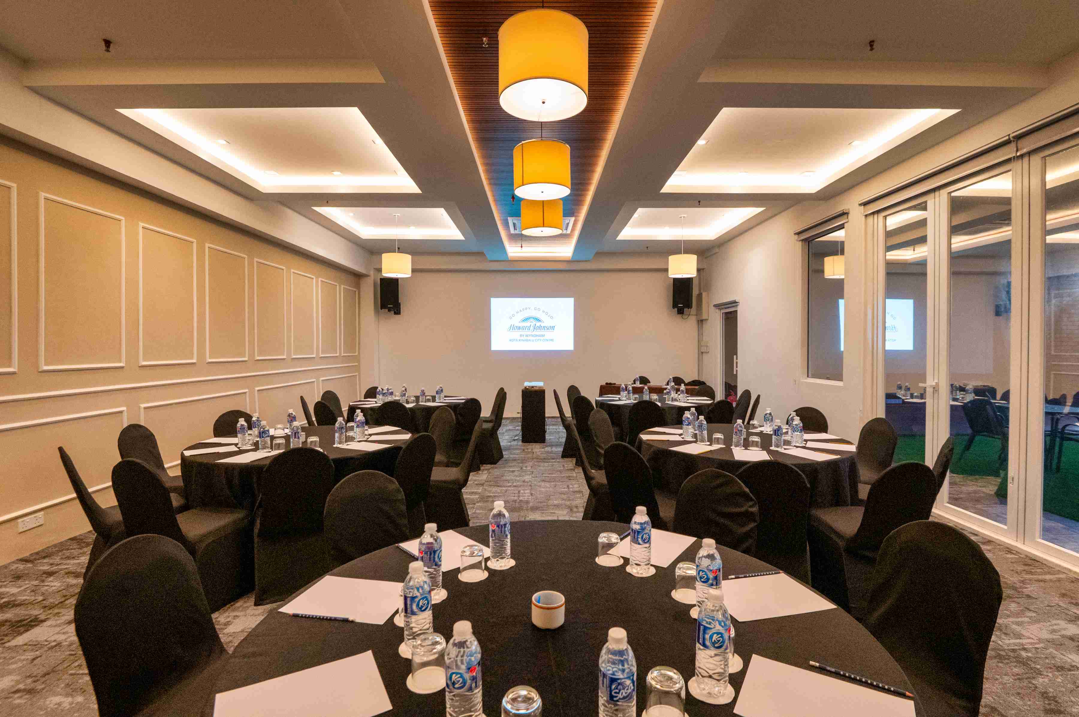 Howard Johnson by Wyndham Kota Kinabalu City Centre accommodation photo